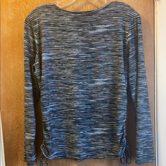 Mixit Women's Black and Gray Striped Top Sz XL - Picture 3 of 6